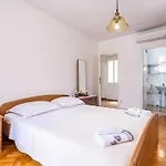 Zarac - One Bedroom With Balcony And Sea View Milanka