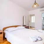 Zarac - One Bedroom With Balcony And Sea View Milanka