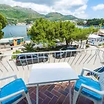 Apartman Zarac - One Bedroom With Balcony And Sea View Milanka