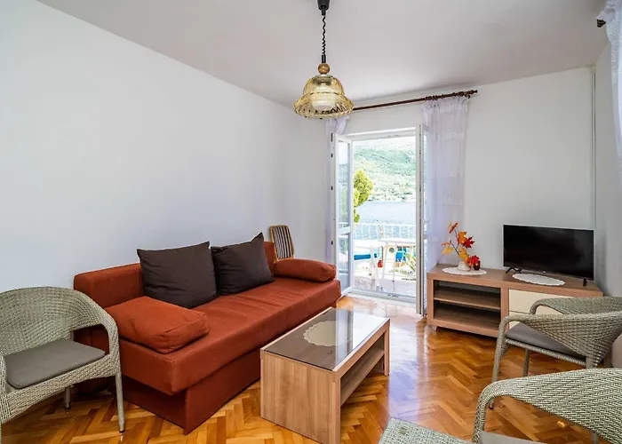 아파트 Zarac - One Bedroom With Balcony And Sea View Milanka 자톤