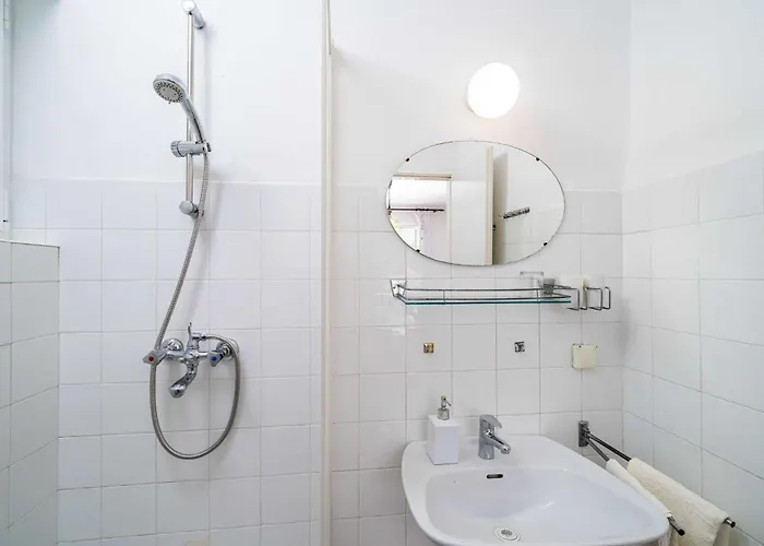 Zarac - One Bedroom With Balcony And Sea View Milanka * 자톤