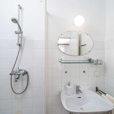 Zarac - One Bedroom With Balcony And Sea View Milanka * 자톤