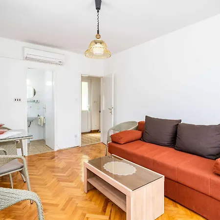 Zarac - One Bedroom With Balcony And Sea View Milanka 아파트 *