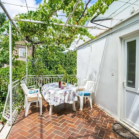 Zarac - One Bedroom With Balcony And Sea View Milanka 아파트