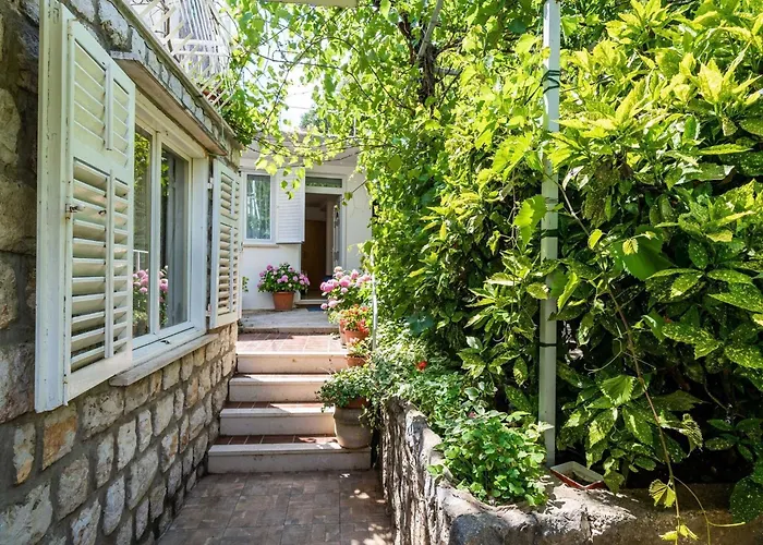 Zarac - One Bedroom With Balcony And Sea View Milanka דירה