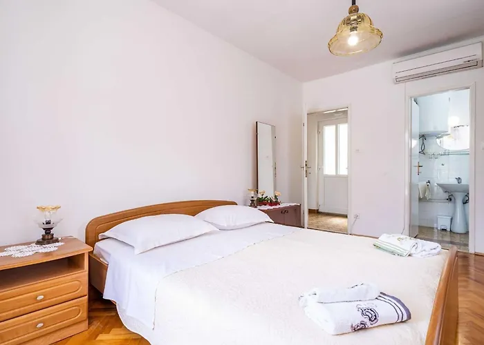 Zarac - One Bedroom With Balcony And Sea View Milanka