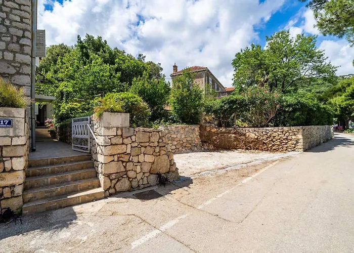 דירה Zarac - One Bedroom With Balcony And Sea View Milanka *